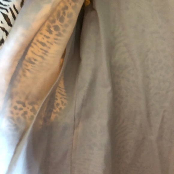 Nygard Suit Top in Animal Print - Picture 5 of 6